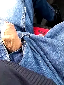 Snapshot of feet_toes chatting on March 11, 1:23 pm feet toes online show from March 11, 1:23 pm