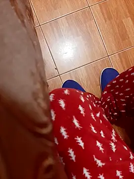 Snapshot of feet_toes chatting on October 22, 4:24 am feet toes online show from October 22, 4:24 am