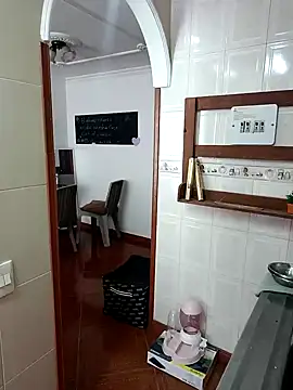 Snapshot of HunnyyLove chatting on February 8, 4:36 pm HunnyyLove online show from February 8, 4:36 pm