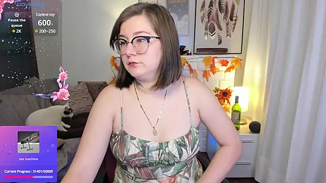 Snapshot of HunnyyLove chatting on March 4, 5:24 pm HunnyyLove online show from March 4, 5:24 pm