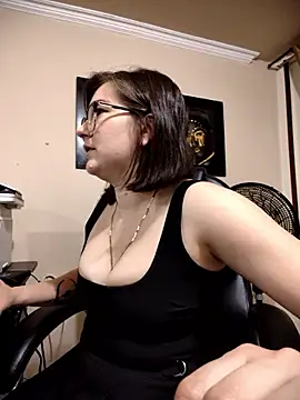 Snapshot of HunnyyLove chatting on March 14, 9:54 pm HunnyyLove online show from March 14, 9:54 pm