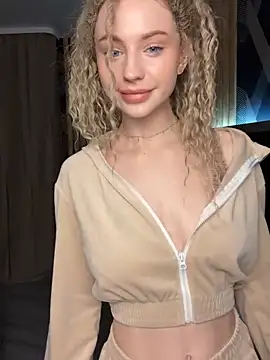 Camilla Railian online show from January 30, 6:10 pm