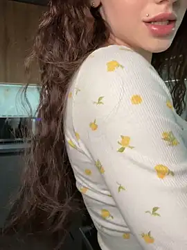 Camilla Railian online show from March 12, 6:33 pm