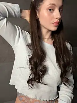 Camilla Railian online show from March 19, 3:20 am