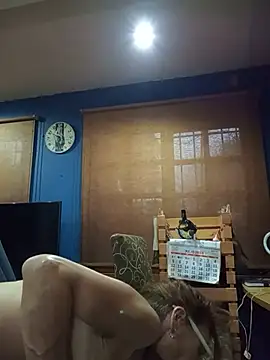 Snapshot of FrozenWaffle chatting on July 28, 8:52 pm FrozenWaffle online show from July 28, 8:52 pm