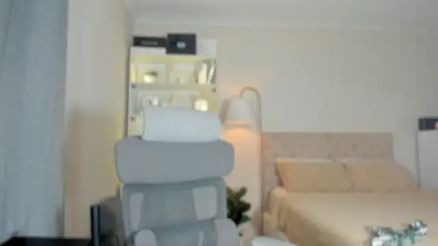 Snapshot of JohannaRodriguez69 chatting on November 25, 2:11 am JohannaRodriguez69 online show from November 25, 2:11 am