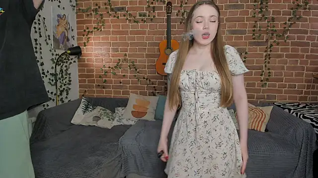 yamy yamy yamy online show from November 30, 1:04 pm