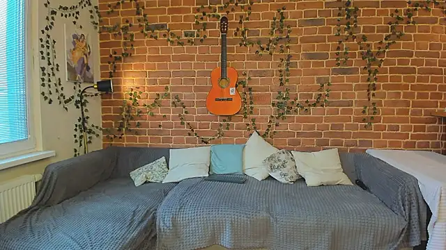 yamy yamy yamy online show from March 1, 12:07 pm