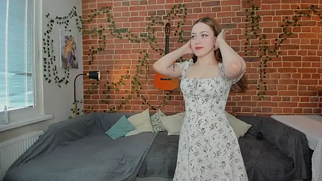 yamy yamy yamy online show from May 3, 1:06 pm