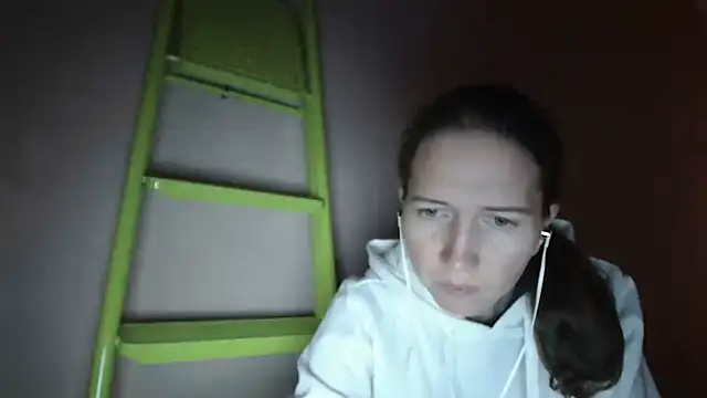 Snapshot of Sexy_MargoX_ chatting on December 22, 12:28 am Sexy MargoX online show from December 22, 12:28 am