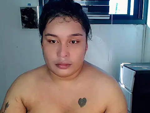 Snapshot of Hardcore_Tgirl chatting on June 6, 12:27 am Hardcore Tgirl online show from June 6, 12:27 am