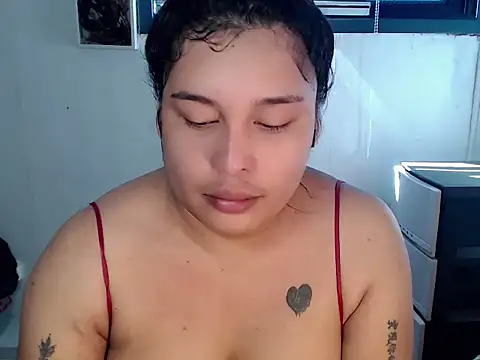 Snapshot of Hardcore_Tgirl chatting on June 17, 12:13 am Hardcore Tgirl online show from June 17, 12:13 am