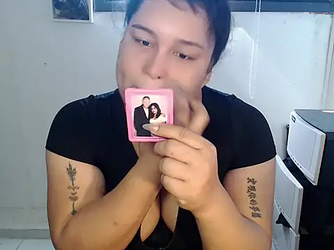 Snapshot of Hardcore_Tgirl chatting on June 24, 11:59 pm Hardcore Tgirl online show from June 24, 11:59 pm