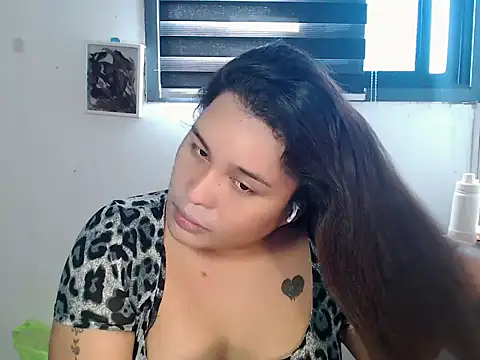 Snapshot of Hardcore_Tgirl chatting on July 9, 12:15 am Hardcore Tgirl online show from July 9, 12:15 am