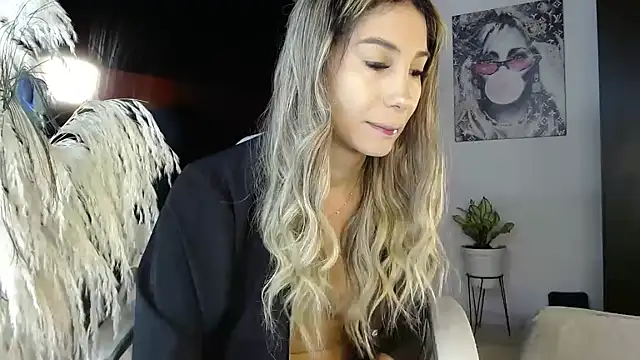 Snapshot of saraplayboy96 chatting on October 30, 11:33 am saraplayboy96 online show from October 30, 11:33 am