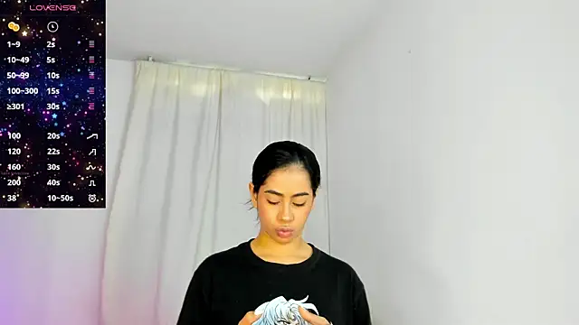 Snapshot of VioletaSotter chatting on May 11, 12:33 pm VioletaSotter online show from May 11, 12:33 pm