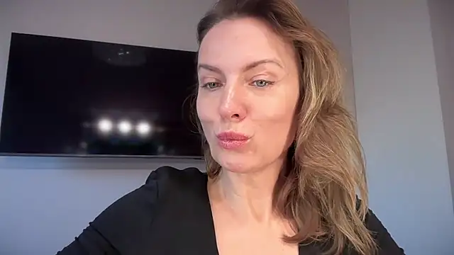 RachellAmazing online show from September 9, 2:16 pm