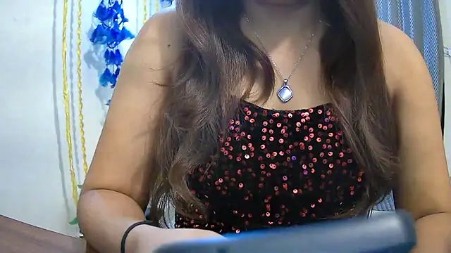 avav love online show from September 16, 10:05 am