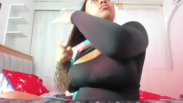 Lunastar02 online show from October 27, 1:26 pm