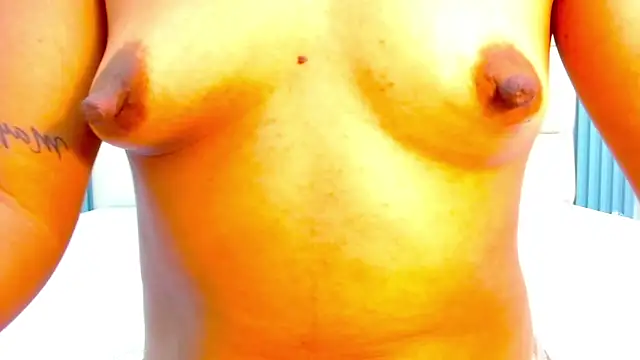 Amy Ronan online show from December 18, 6:14 pm