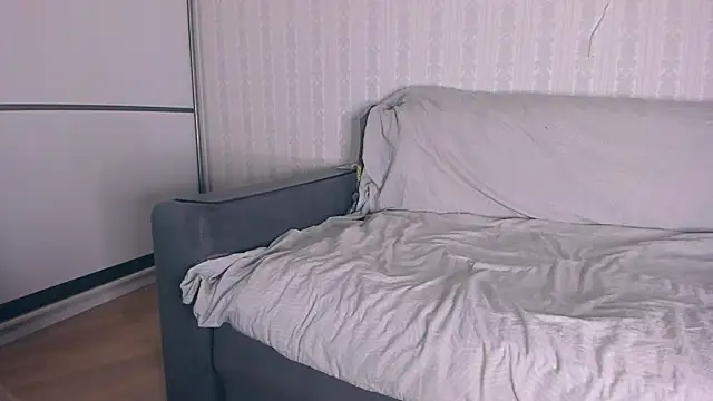 Jessica Rubatte online show from December 16, 7:35 am