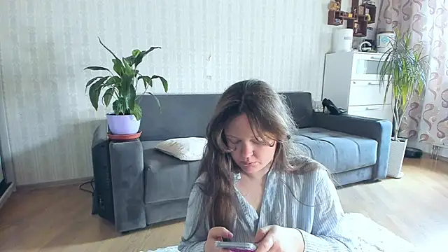 Jessica Rubatte online show from June 8, 9:42 am