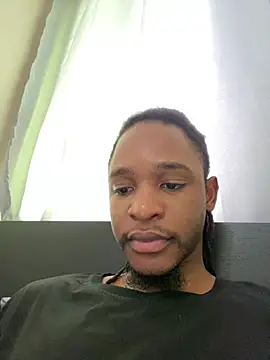 Snapshot of finefinance chatting on March 23, 8:40 am finefinance online show from March 23, 8:40 am