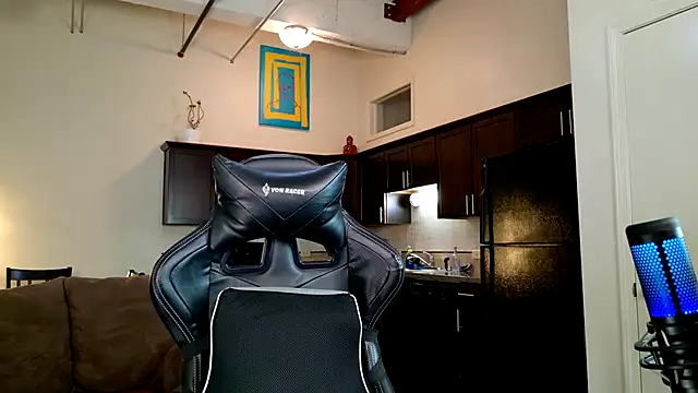 EveEnigma online show from December 23, 1:24 pm