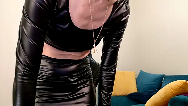 EveEnigma online show from February 1, 6:19 pm