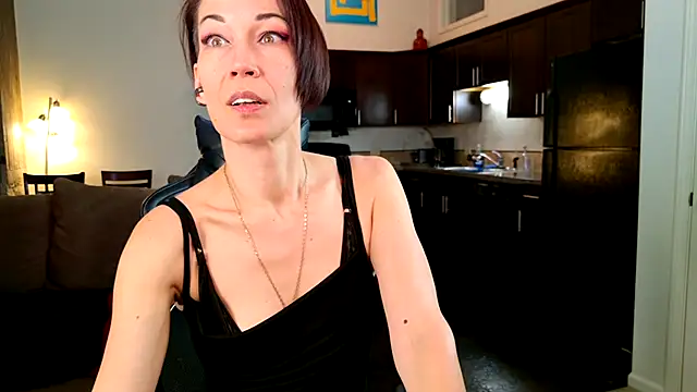 EveEnigma online show from March 4, 1:17 pm