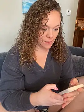 AuroraSummers online show from February 9, 4:44 pm