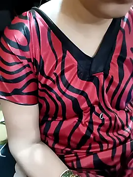 Snapshot of Diya_143 chatting on November 16, 7:41 pm Diya 143 online show from November 16, 7:41 pm