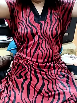 Snapshot of Diya_143 chatting on November 27, 7:27 pm Diya 143 online show from November 27, 7:27 pm