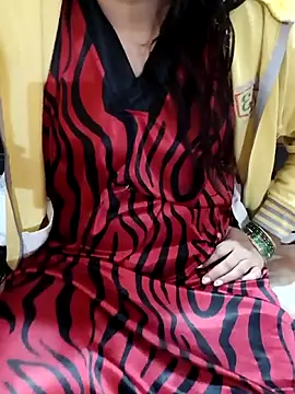 Snapshot of Diya_143 chatting on November 30, 6:45 pm Diya 143 online show from November 30, 6:45 pm