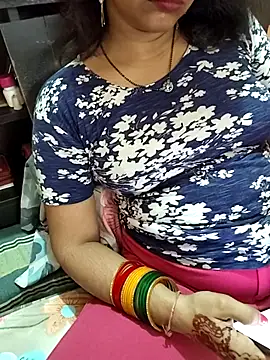 Snapshot of Diya_143 chatting on May 16, 10:36 am Diya 143 online show from May 16, 10:36 am