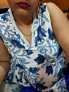Snapshot of Diya_143 chatting on May 22, 6:24 pm Diya 143 online show from May 22, 6:24 pm