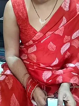 Snapshot of Diya_143 chatting on June 5, 6:52 am Diya 143 online show from June 5, 6:52 am