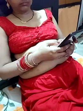 Snapshot of Diya_143 chatting on July 17, 6:35 pm Diya 143 online show from July 17, 6:35 pm