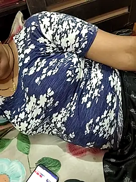 Snapshot of Diya_143 chatting on July 31, 6:29 pm Diya 143 online show from July 31, 6:29 pm