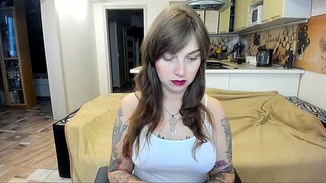 Snapshot of StacyTigerr chatting on October 11, 9:52 am StacyTigerr online show from October 11, 9:52 am