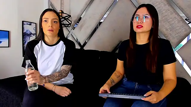 Snapshot of celestestars chatting on October 23, 3:50 am celestestars online show from October 23, 3:50 am