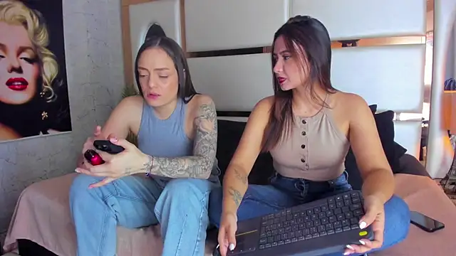 Snapshot of celestestars chatting on November 9, 4:22 am celestestars online show from November 9, 4:22 am