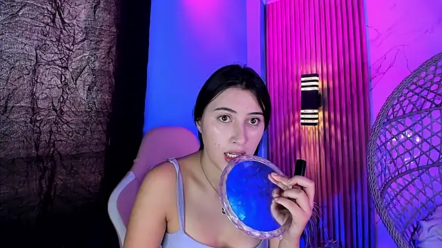 Snapshot of brenda_moris01 chatting on May 15, 9:11 pm brenda moris01 online show from May 15, 9:11 pm