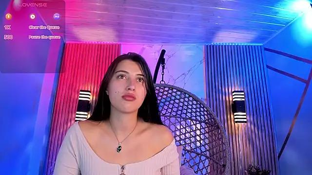 Snapshot of brenda_moris01 chatting on June 12, 9:35 pm brenda moris01 online show from June 12, 9:35 pm