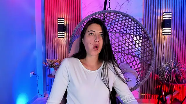 Snapshot of brenda_moris01 chatting on June 17, 9:16 pm brenda moris01 online show from June 17, 9:16 pm