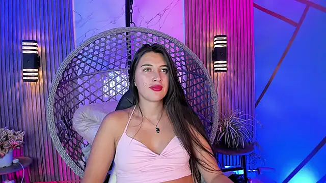 Snapshot of brenda_moris01 chatting on July 27, 9:22 pm brenda moris01 online show from July 27, 9:22 pm