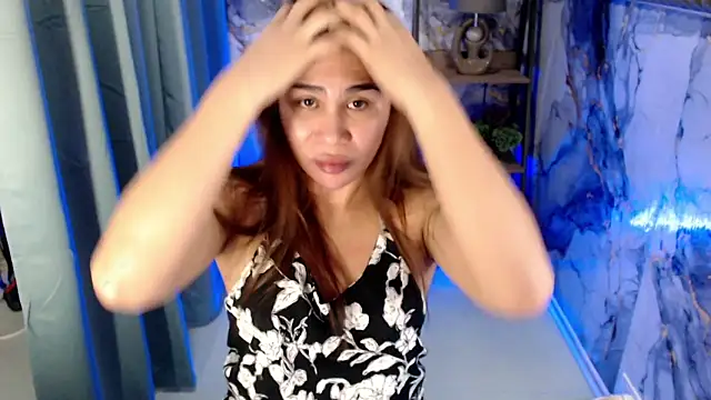 Snapshot of Asian_flabby chatting on May 2, 8:03 pm Asian flabby online show from May 2, 8:03 pm