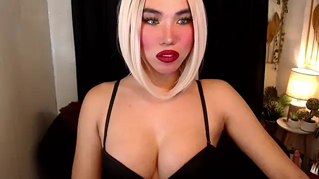 Snapshot of sahara_ts chatting on February 5, 3:55 am sahara ts online show from February 5, 3:55 am