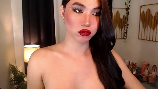 Snapshot of sahara_ts chatting on February 13, 3:39 am sahara ts online show from February 13, 3:39 am