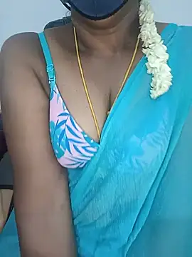 Snapshot of Tamil-hotwife chatting on May 14, 12:28 am Tamil-hotwife online show from May 14, 12:28 am